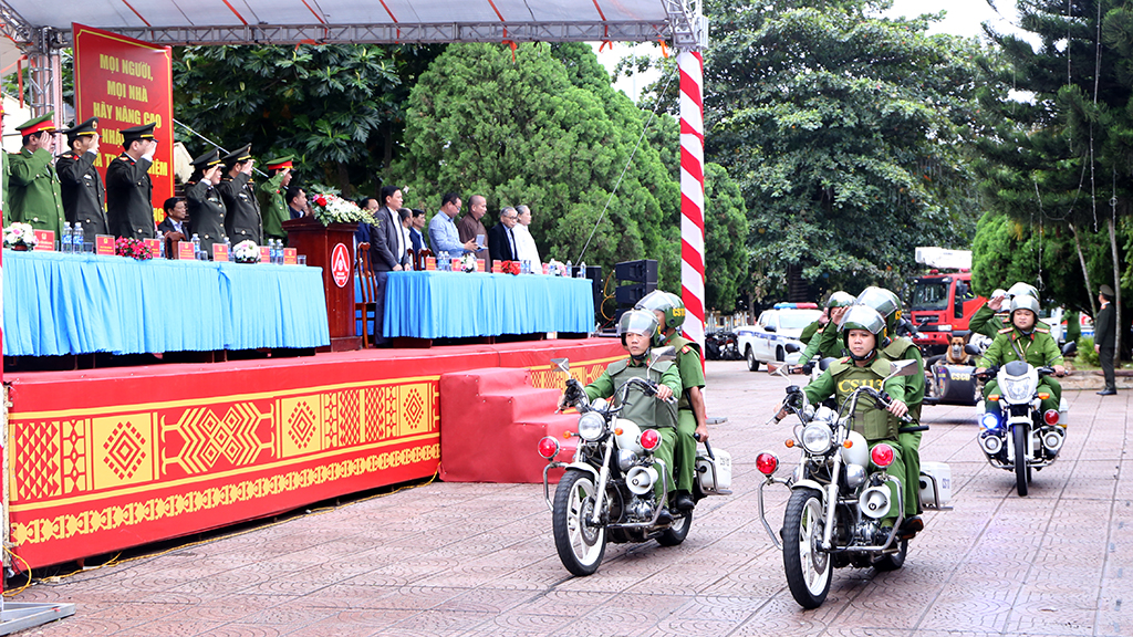 Ra quân thực hiện đợt Cao điểm tấn công, trấn áp tội phạm, bảo đảm an ninh, trật tự Tết Nguyên đán Ất Tỵ 2025 